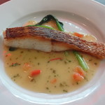 ビストロ・ラブーレ - 料理写真:真鯛のポワレ