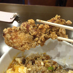 中国料理 蘭州 - 唐揚げひとつぶ...(写真ぶれぶれ)