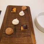 レーヌ デ プレ - 