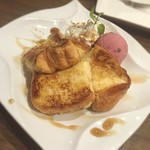 Cafe & dining La Balena - バレーナふわとろフレンチトースト❣️