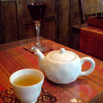 スィー アユタヤ - ジャスミン茶と赤ワイン