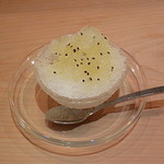 日本料理 百屋 - キウイシロップのかき氷