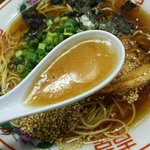ラーメン浅野2号 - 冷たいのに濃厚なこの脂が魅力