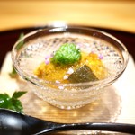 豪龍久保 - 先付　ムラサキウニ　すっぽんのゼリーがけ
