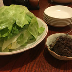 ぢどり屋 - 201608再訪  肉みそレタス