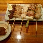 串もん利げん - 砂肝、ナンコツ、ささみ、ねぎま、つくね