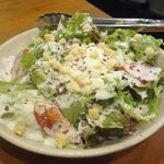 ほーみー - 続いては、半熟卵のシーザーサラダ690円を注文。