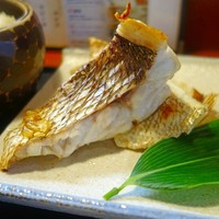 魚めし 竹亭 - 大きな切り身の真鯛！