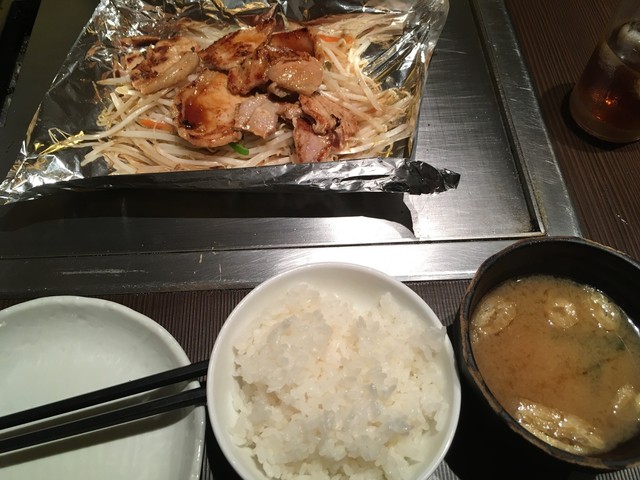鉄板二百℃ 西新宿店>