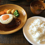 小川商店 - デミグラスハンバーグセット＋目玉焼き