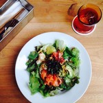 カフェ ウォール - アボカドとサーモンのチリマヨ丼