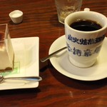 雪詩慕雲 - ティラミス、雪詩慕雲ブレンドコーヒー
      
      