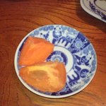 みなとや旅館 - 朝食の始まりは冷たい柿
