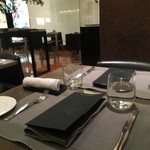 ブルガリ イル・カフェ - 2016年8月　落ち着いた店内