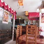 サムジャナ - 店内１