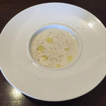 ビストロ オレイユ - 新玉ねぎの冷製スープ