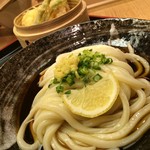 釜たけ流うどん　駅前食堂 - 