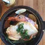 Restaurant L LOTA - 大きな鯛の切り身と・エビ・ムール貝など、盛りだくさん！！！エビ、大きいです＾＾