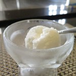 Kobe Teppanyaki Restaurant   - シメのシャーベット