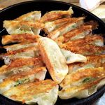 ぎょうざ 鉄なべ