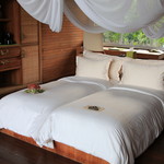 Six Senses - お部屋はいつものSix Sensesらしく、蚊帳がはってあります