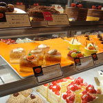 アンリ・シャルパンティエ アトレ吉祥寺店