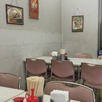 波止場食堂 - 殺風景な....