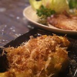 居酒屋zizi - 焼きナスとポークステーキあらぎりわさび添え
      