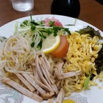 大養軒 - 冷麺670円