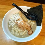 らーめん いのうえ - らーめん  700円  大盛り(0.5玉)  100円