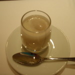 ハジメ - ジャガイモのスープ　トリュフアイス入り