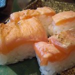 あぷちゃ - あぶりサーモン箱ずし