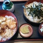 八天庵 - 鶏天丼のセット（850円）