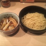 小麦と肉 桃の木 - 