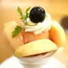 京橋千疋屋 - 料理写真:白桃のパフェ