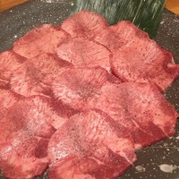 神戸牛焼肉 石田屋。Hanareの上 - 