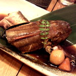 漁港直送 海鮮酒場 あんじ - ほうぼうの煮つけ