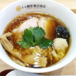 飯田商店 - 醤油ワンタン麺900円