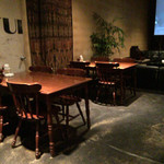 STUDIO37 - テーブル席