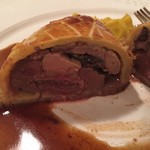 ラトリエ・ド・ギニョール・エ・マデロン - （2016・8・5）鳩のパイ包みの中には、フォアグラとトリュフが！！！