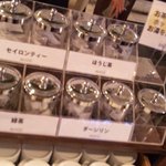 ベジバイキング ブランチオ - お茶の種類がたくさんあります