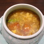 麻布長江 香福筳 - 揚げ豆腐のサンラースープ