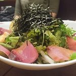 すし居酒屋 まんげつ - 魚えんサラダ