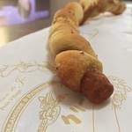 粉とクリーム - 先端に着目する。  自宅にて