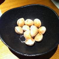 ふく よこ山 - 塩煎り銀杏は季節の味です。