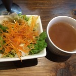 ステーキ ガブリ - サラダ・スープ