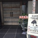 BLACK TERRACE - お店入り口 ４階へ上がります