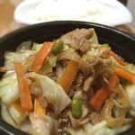 ほっともっと - 「肉野菜炒め弁当」です。大好き！