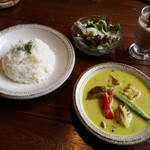 Tabibitokare - スリランカカレー　セットで