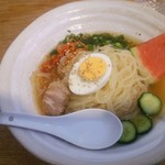 ピリ辛冷麺（弱：麺多め）：800円
